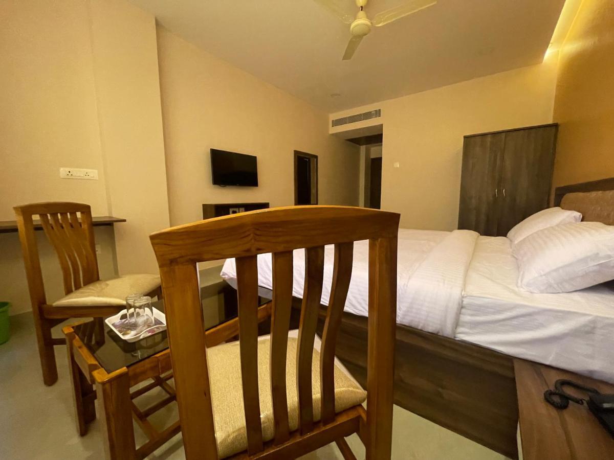 Hotel Lavender Elite Haldipur Bagian luar foto
