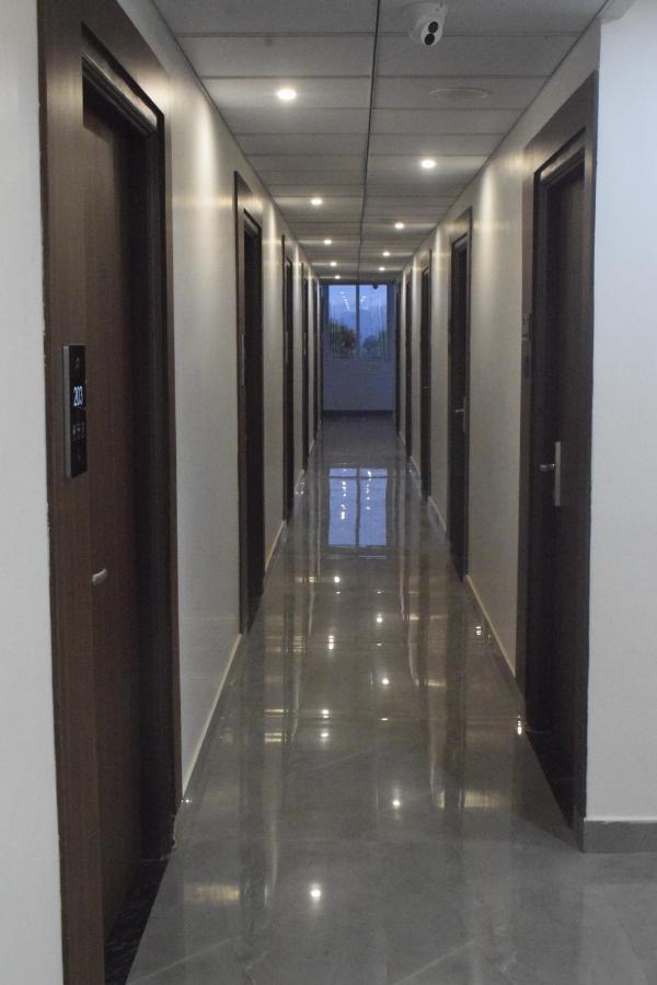 Hotel Lavender Elite Haldipur Bagian luar foto