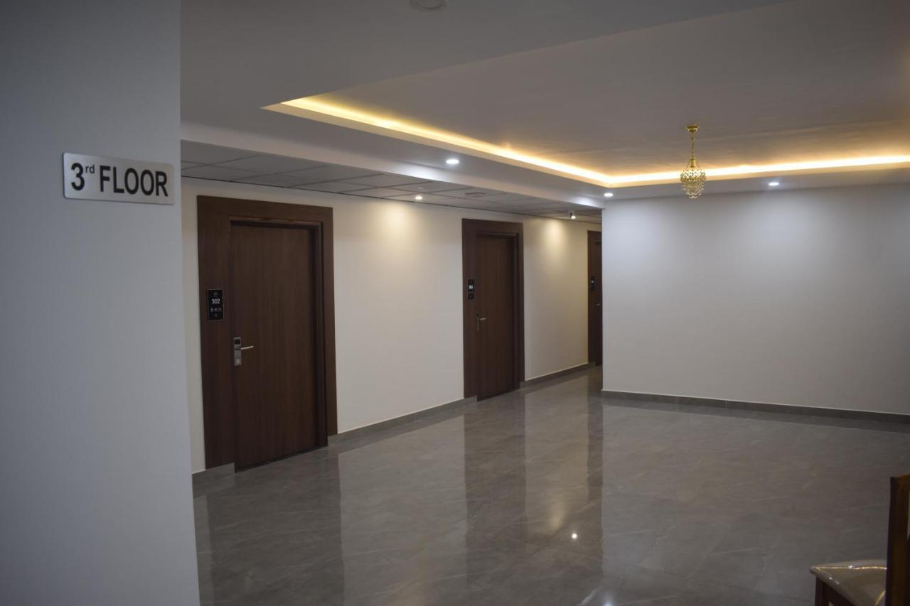 Hotel Lavender Elite Haldipur Bagian luar foto