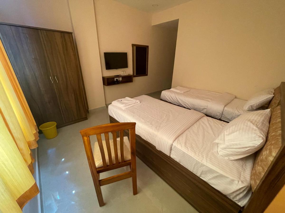 Hotel Lavender Elite Haldipur Bagian luar foto